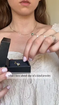 Molimo Jewelry UGC-style gemstone jewelry video creative
