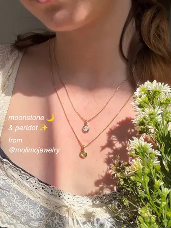 Molimo Jewelry UGC-style gemstone product photo